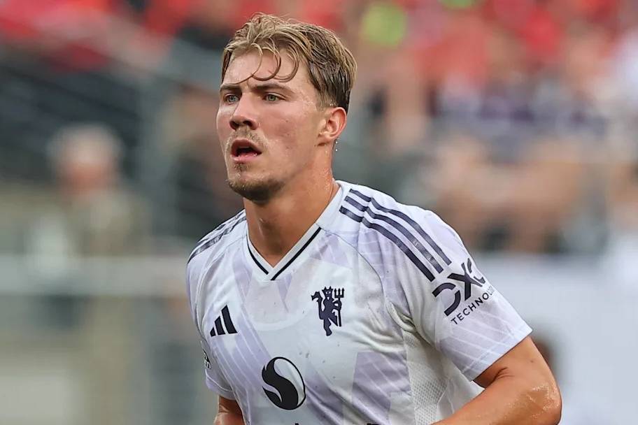 曼联欲半价抛售霍伊伦德，莱比锡射手成为头号替代者