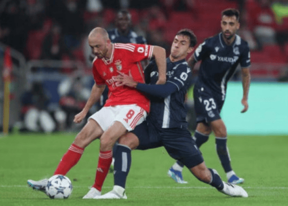 1-0！西甲劲旅虎口夺食+力压三冠王登顶，欧冠2冠